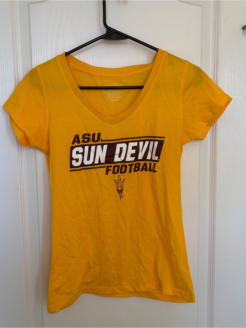 Colosseum Women’s ASU Sun Devil Football V-Neck Tee - Gold/Brown